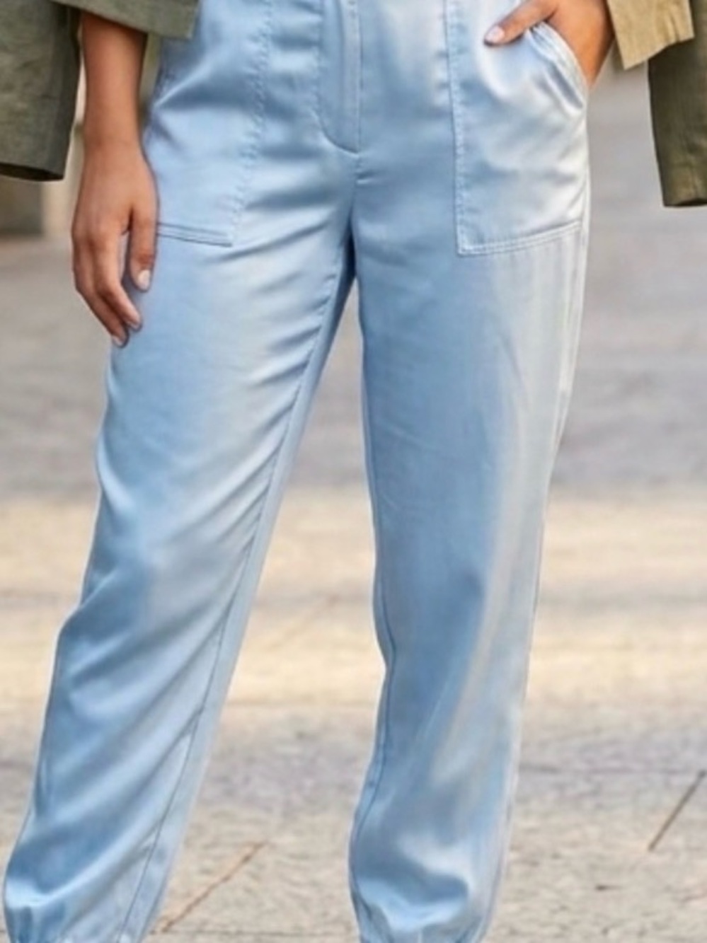 Haute Monde women’s light blue satin finish jogger-style cargo pants Size S
